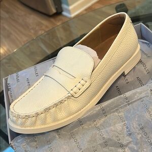 AEROSOLES Sienna Pebble Leather Loafers